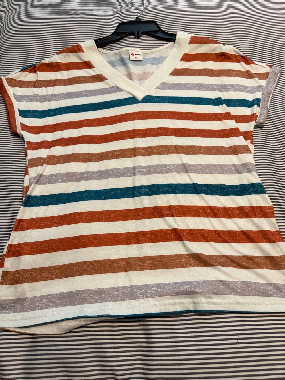 NBW. Cute laid back shirt